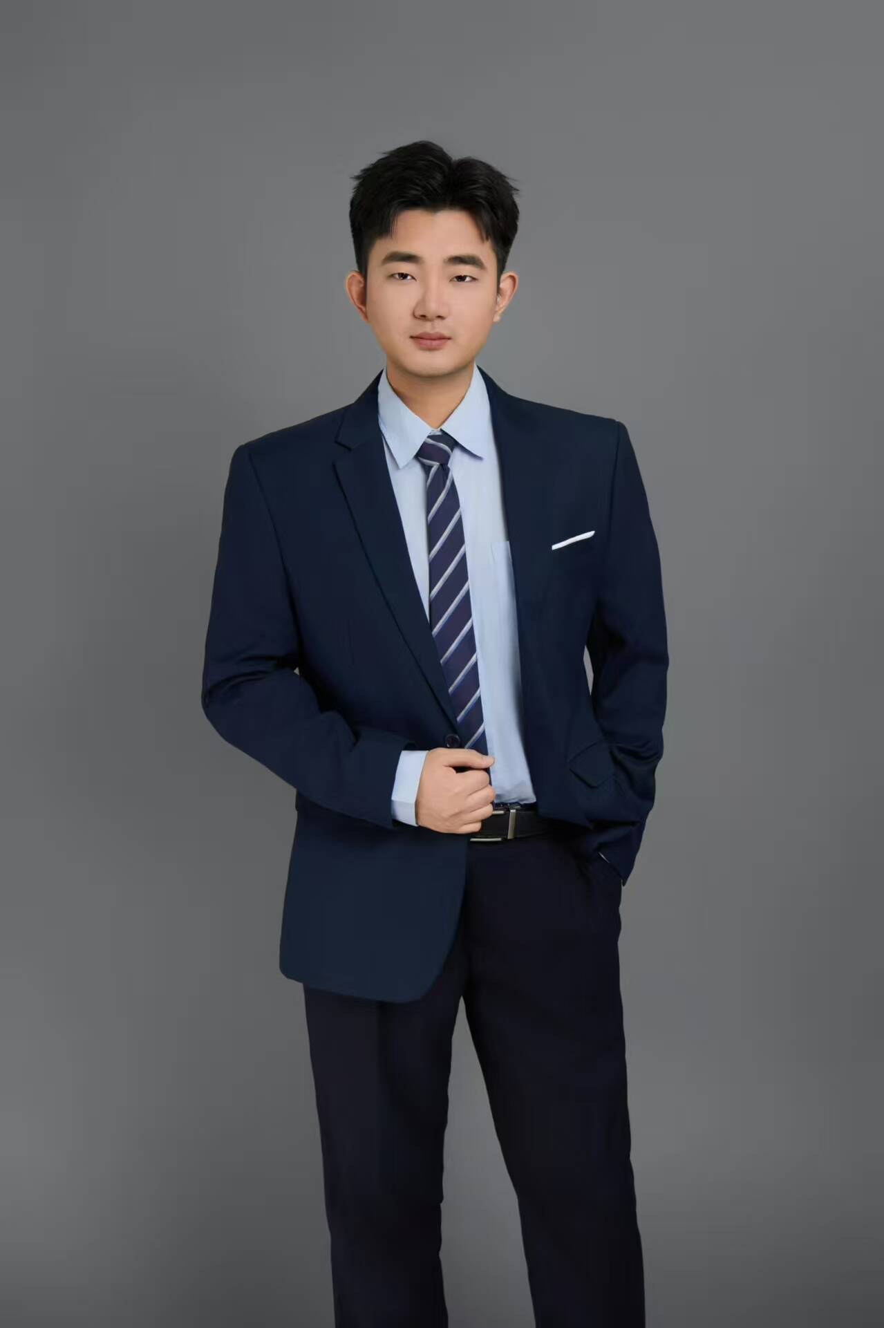 杨明轩.png